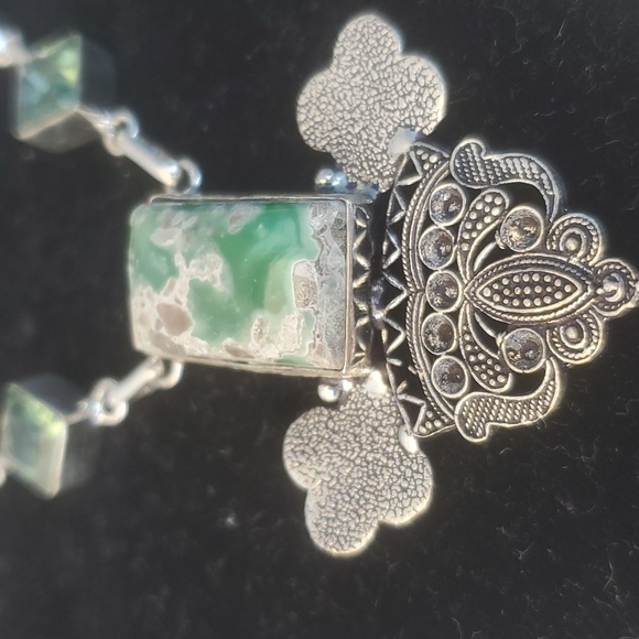 New Variscite and Peridot 925 Silver Necklace. - Picture 8 of 12